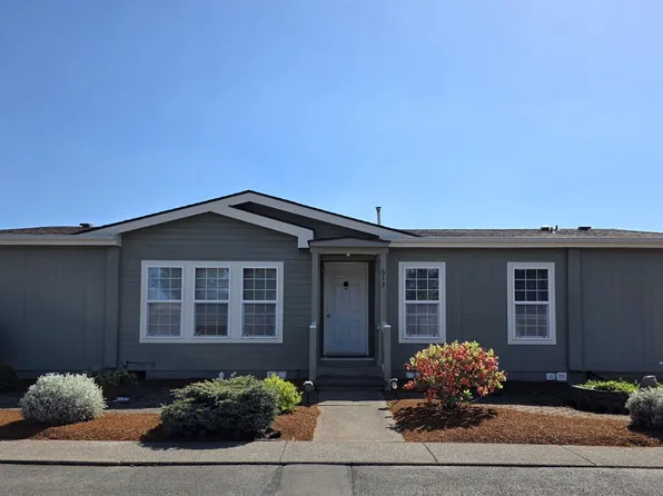 613 Royalty Cir NE, Salem, OR 97301