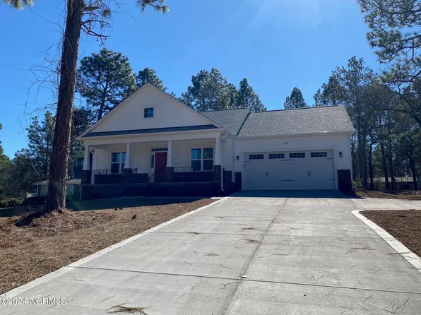 101 Cherokee Trail, West End, NC 27376