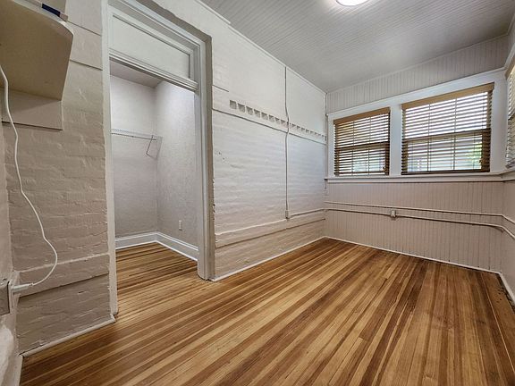 5th image of 1000 Carteret Ave APT 6