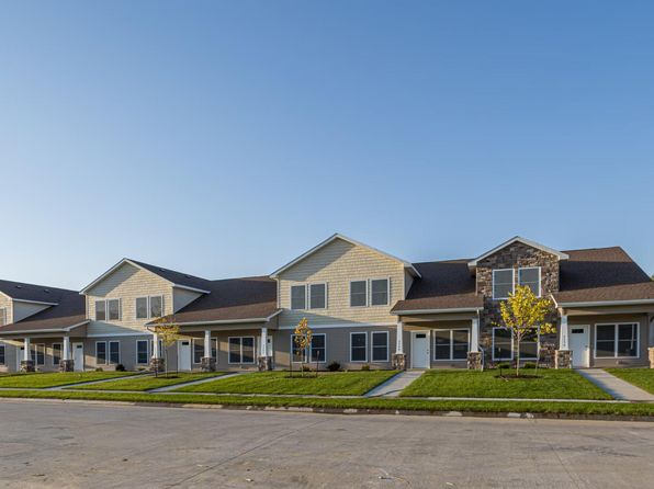 3368 Glenbrook Cir S