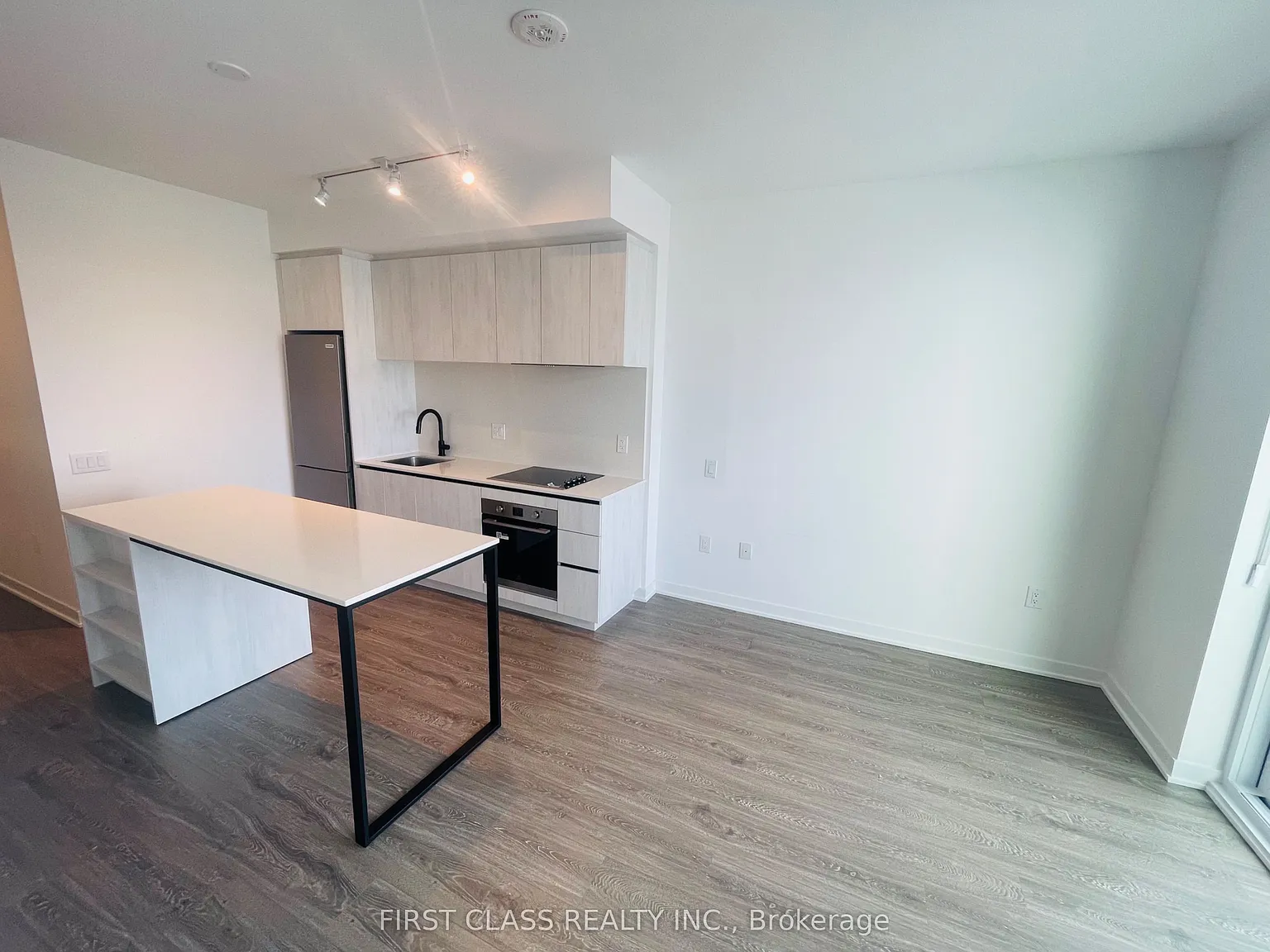 1 bed, $2,250 — Photo 4