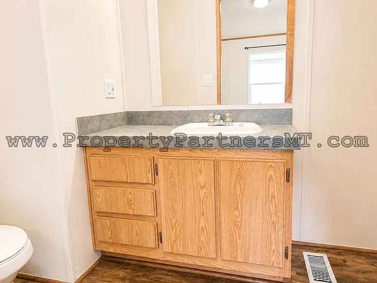 110 Sunlight Ave — Photo 11