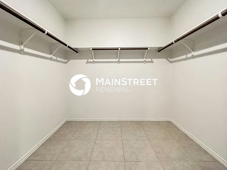 Walk In Closet