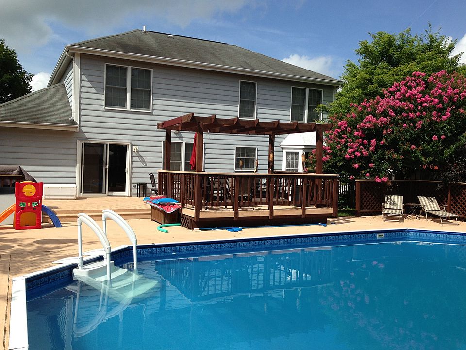 2nd image of 6213 Derby Dr