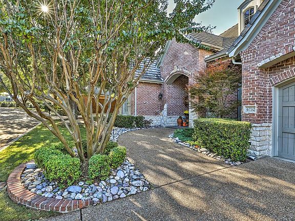 3rd image of 6732 Medinah Dr