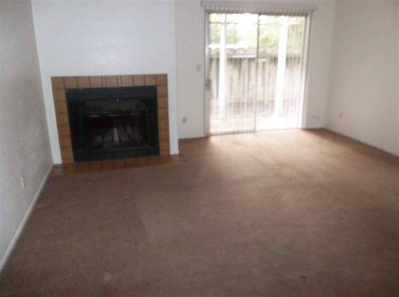 2nd image of 1957 Country Club Ct APT A