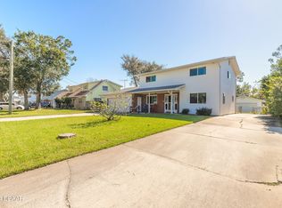 290 Warwick Ave, Ormond Beach, FL 32174