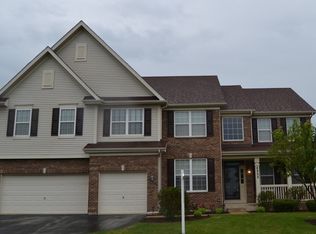 4325 Gladstone Dr, Lake In The Hills, IL 60156