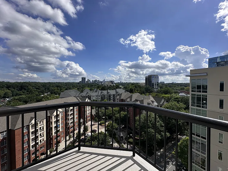 Wesley Townsend Apartments at Buckhead — Photo 64