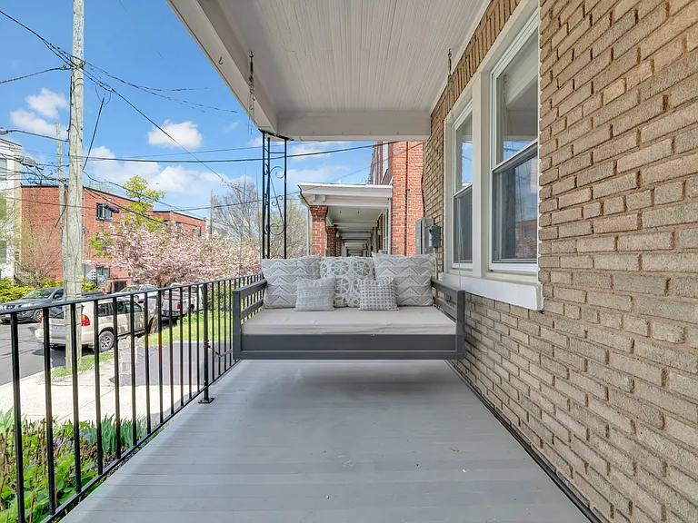 613 Girard St NE — Photo 22