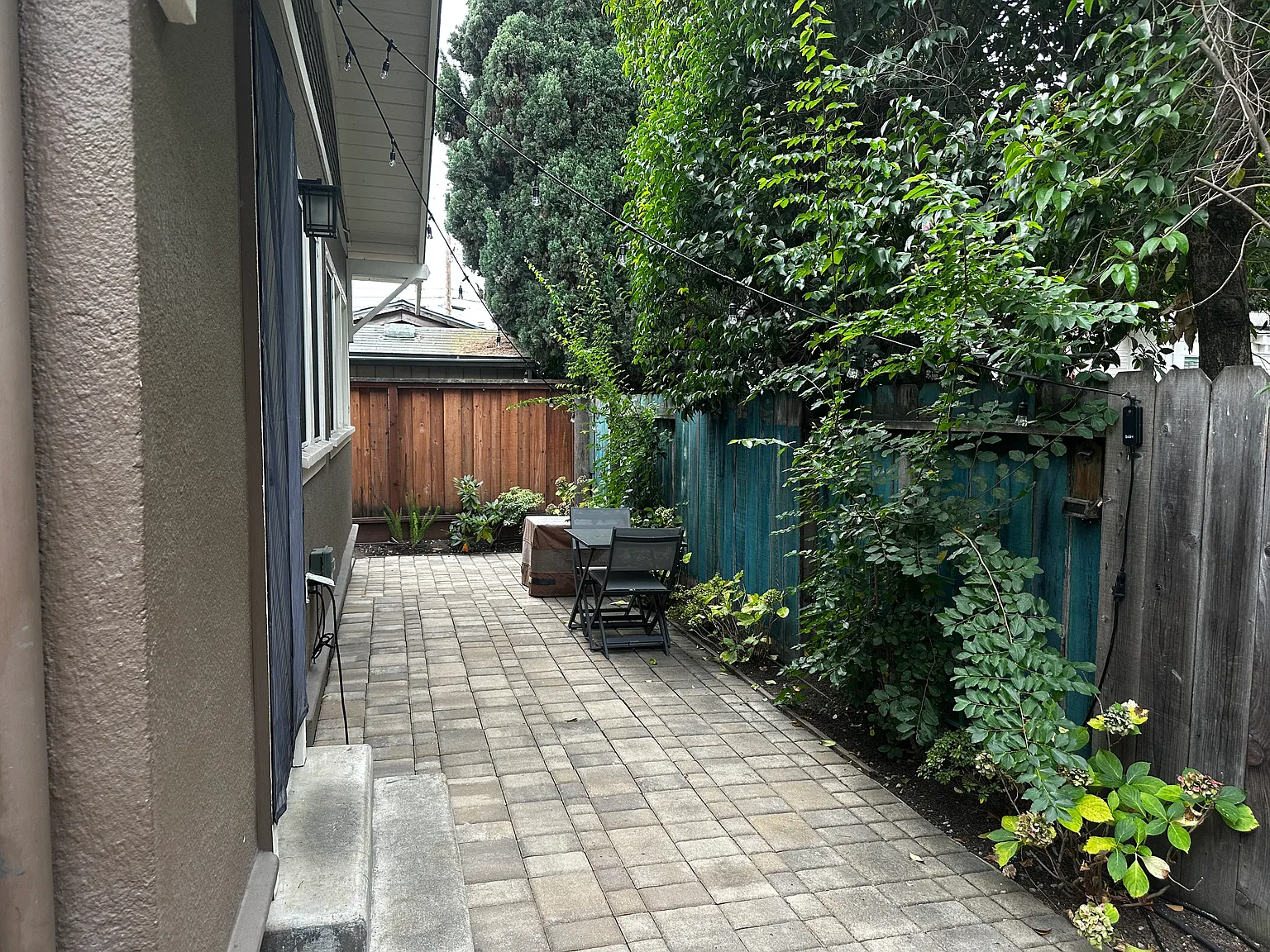214 Hilton St — Photo 4