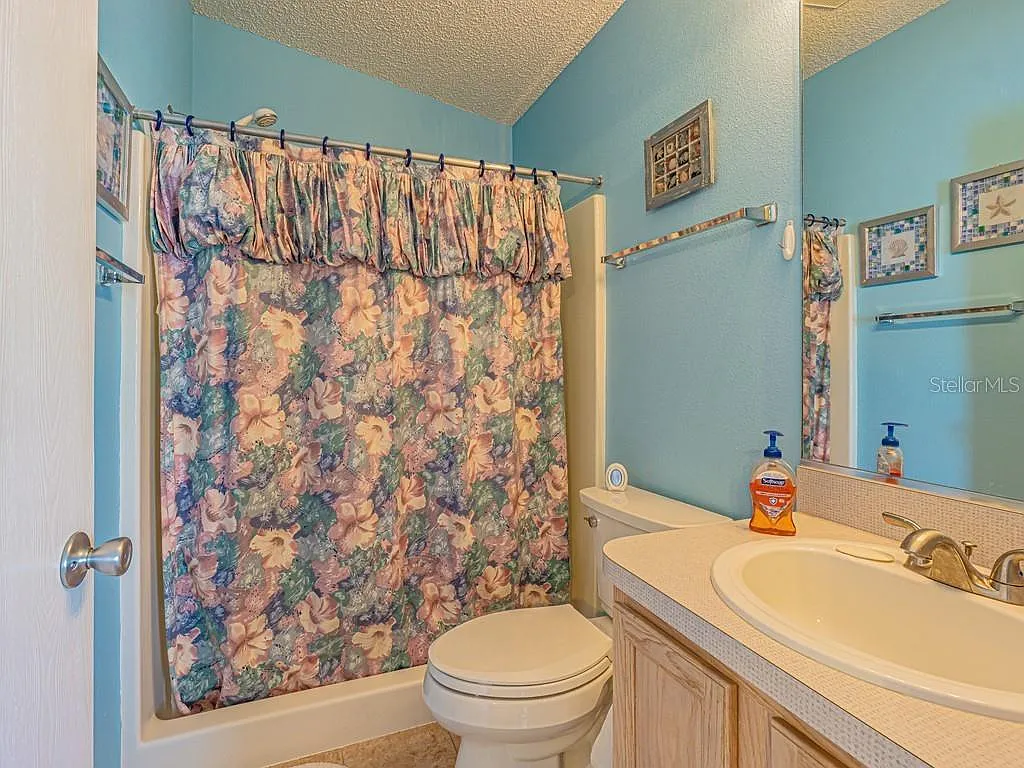 9371 SE 173rd Surrey Ln — Photo 3