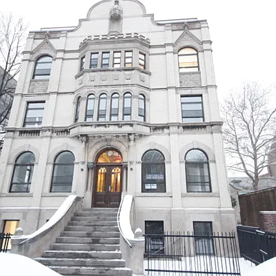 Rented by Nooklyn NYC LLC | media 43