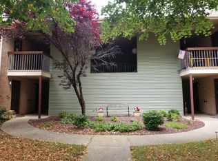 236 Medford Ct, Manalapan, NJ
