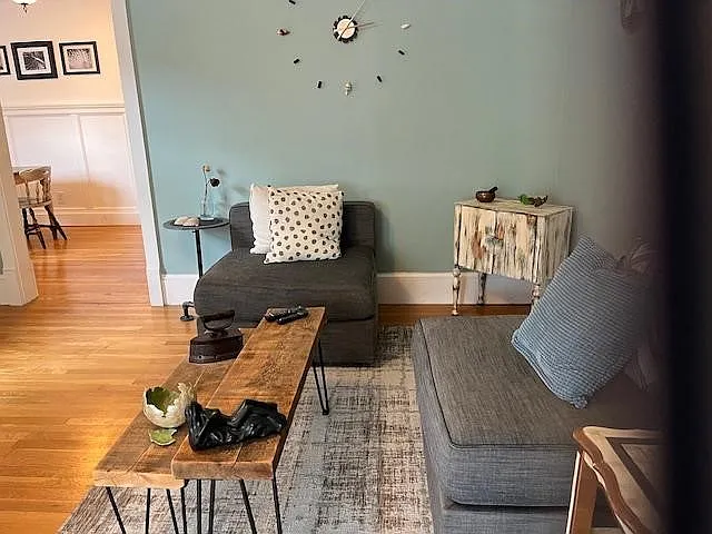 1 bed, 1000 sqft, $2,100 — Photo 2