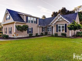 100 Date Palm Ct, Hampstead, NC 28443