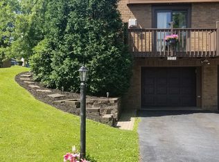 221 Sequoia Ct, Latrobe, PA