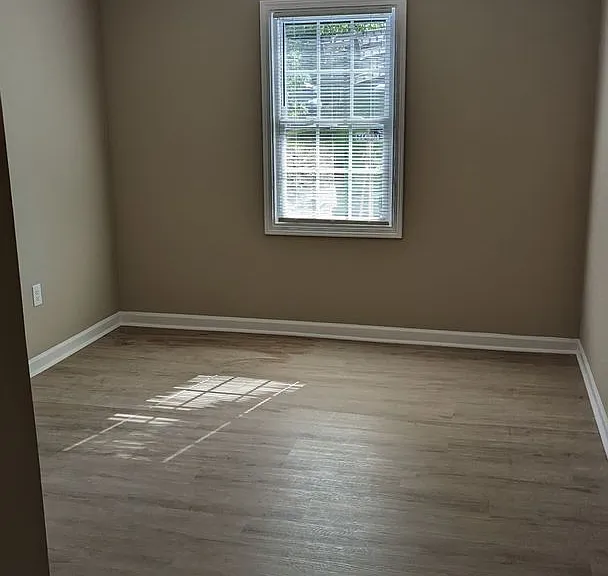 1658 Georgia Ave SW — Photo 18