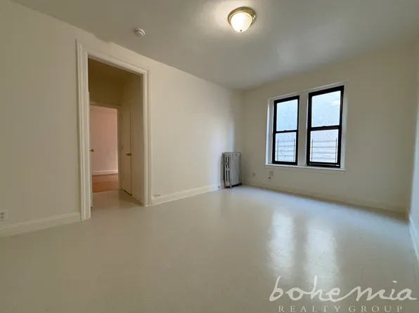 520 Audubon Avenue image 1 of 4