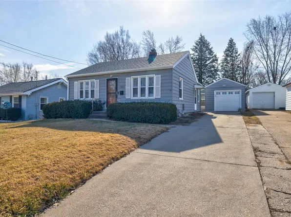 1539 Royer St, Des Moines, IA 50316