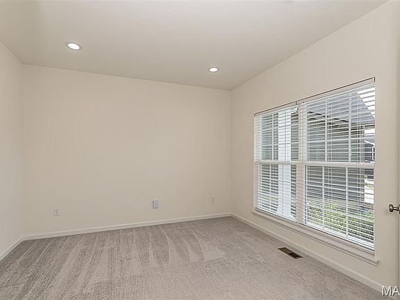 5th image of 812 Colony Ridge Ct