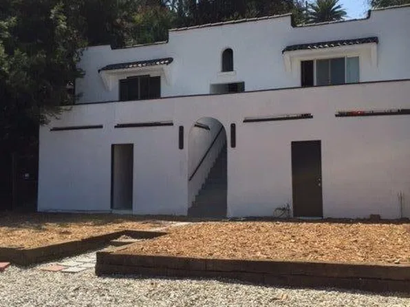 2122 Oak Glen Pl, Los Angeles, CA 90039