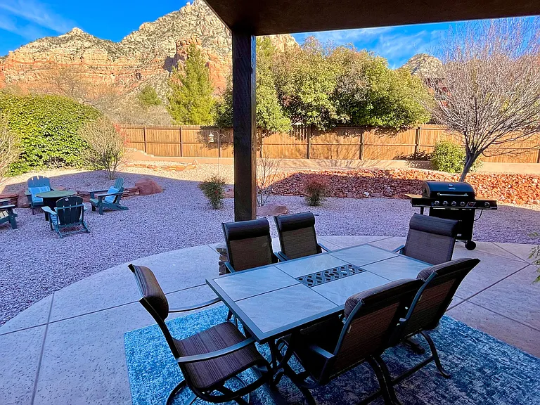 2370 Lariat Rd — Photo 36