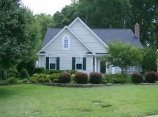 2 Wynhurst Way, Simpsonville, SC 29680