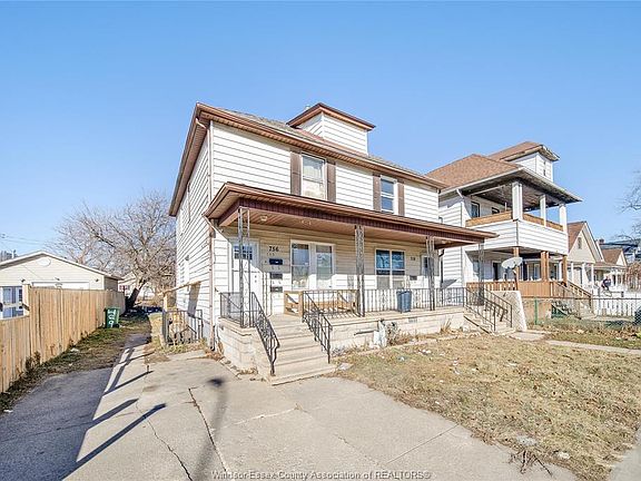 3rd image of 756 Brant St
