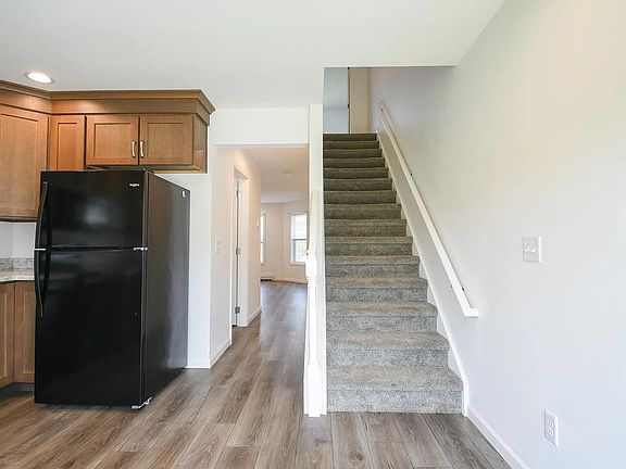 5th image of 401 E Pittston Rd #B