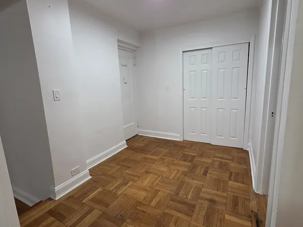 98-50 67th Avenue image 3 of 15