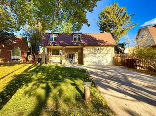 25 Hester Ct, Markham, ON L3T 3K4