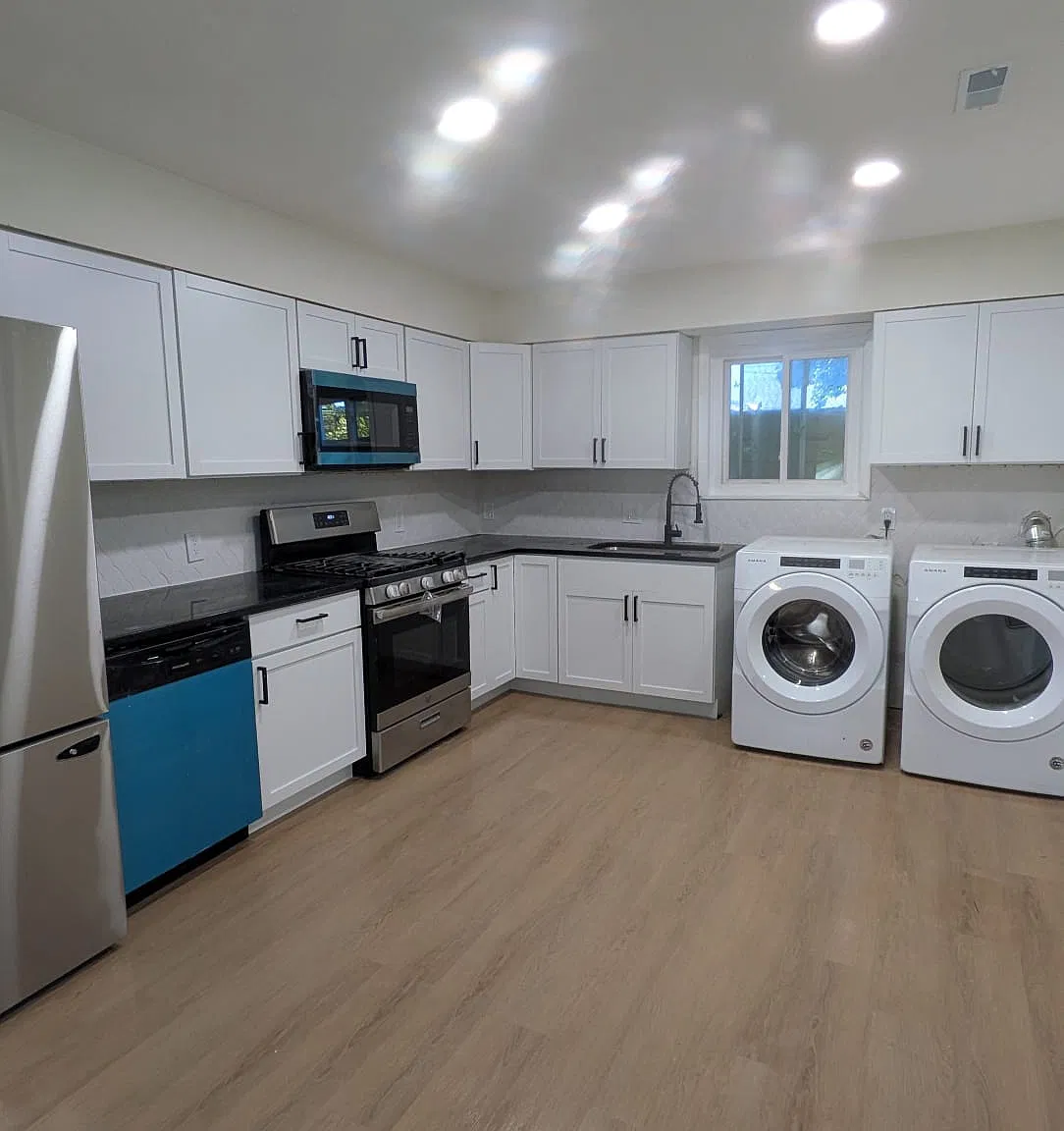 5 bed, 1450 sqft, $2,310 — Photo 1