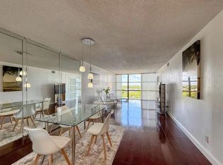 800 Parkview Dr APT 823, Hallandale Beach, FL 33009