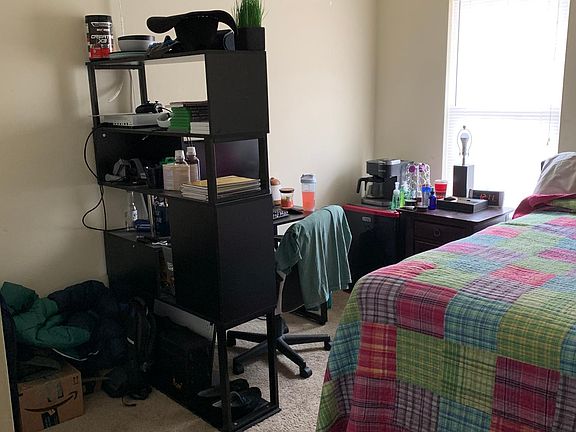 3rd image of 820 Patrick Henry Dr Suite H
