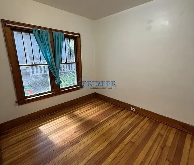 535 W 17th St #1 — Photo 11