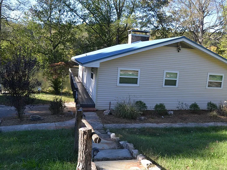 1416 Lake Emory Rd — Photo 5