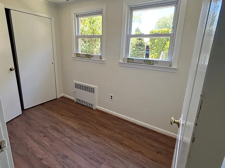 24 Adelaide St #1 — Photo 6