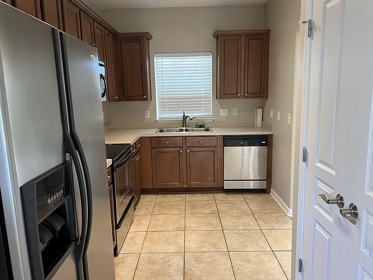 8 Myrtle Oak Way — Photo 6