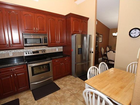 5th image of 844 Hallowell Cir