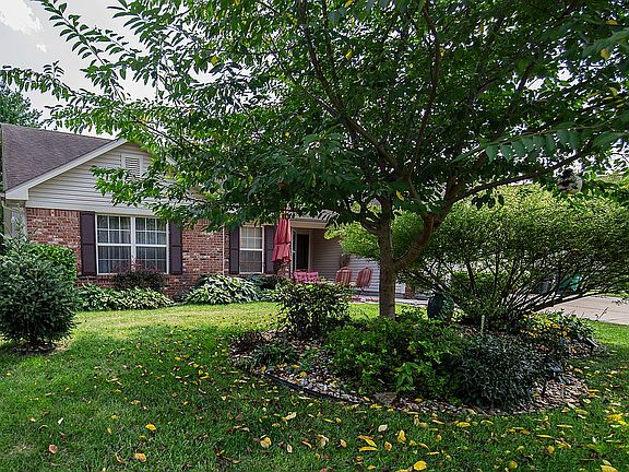2nd image of 1026 Killian Dr
