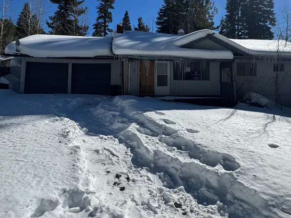 302 Griffin Ct, Stateline, NV 89449