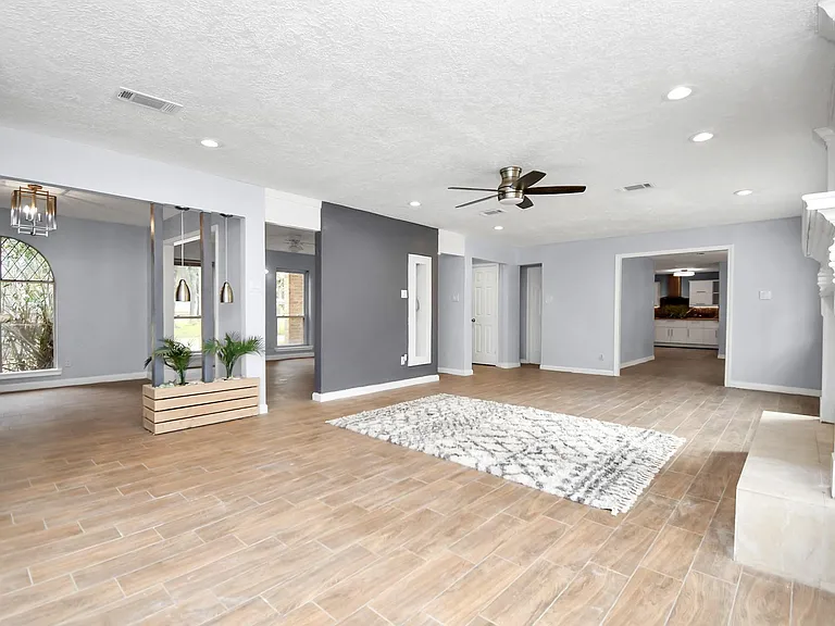 17903 Nanes Dr — Photo 19