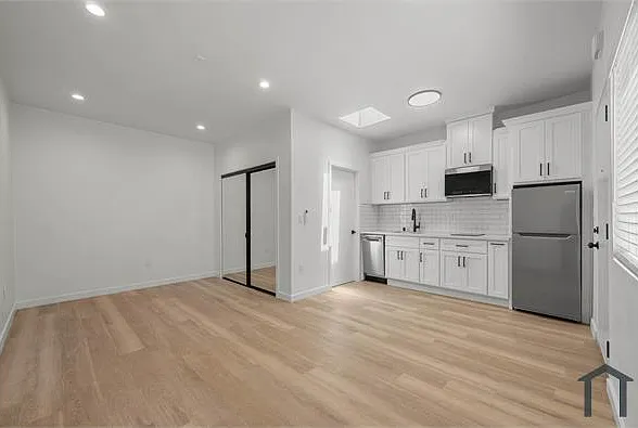 4189 Leimert Blvd #7-8 — Photo 10