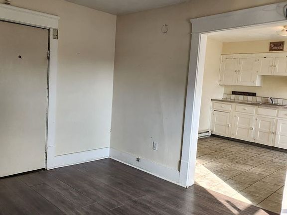 3rd image of 167 Chittenden St APT 8
