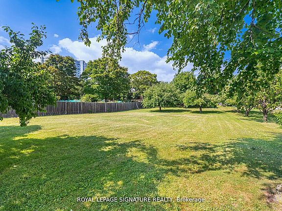 2nd image of 4097 Hickory Dr