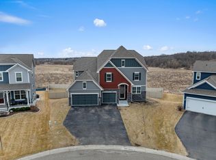2661 Clover Field Cir, Chaska, MN 55318