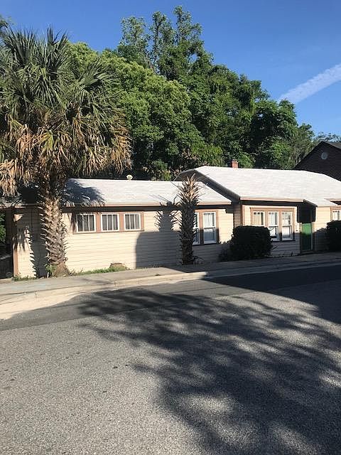 1st image of 605 SW 9th St #605