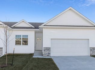 2533 E 50th Ct, Des Moines, IA 50317