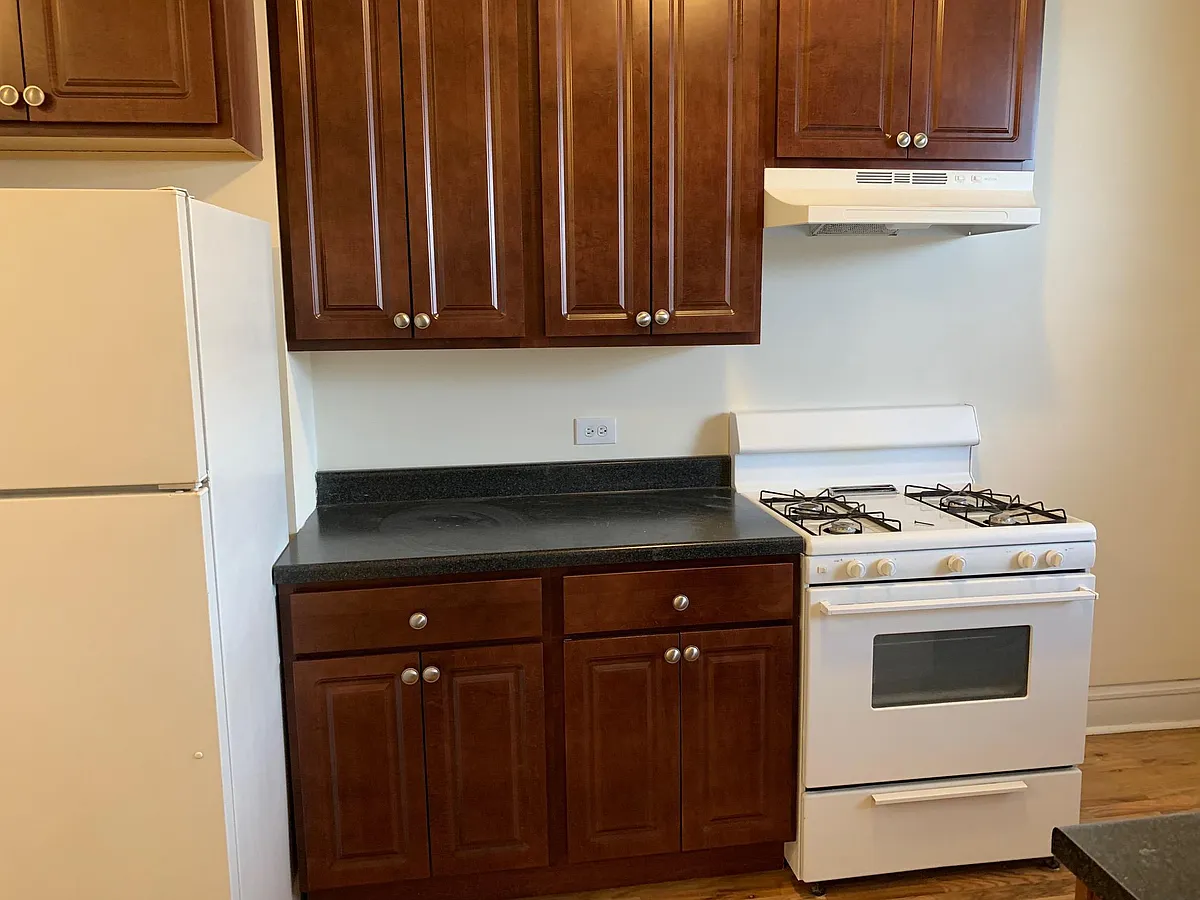 Building Photo - 2110 N Saint Louis Ave #1